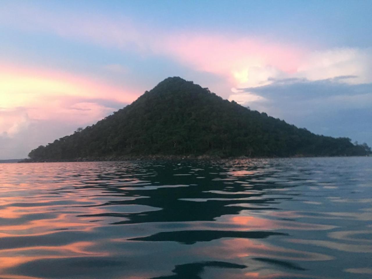 Lost And Found Bed and Breakfast Koh Rong Samlon Eksteriør billede